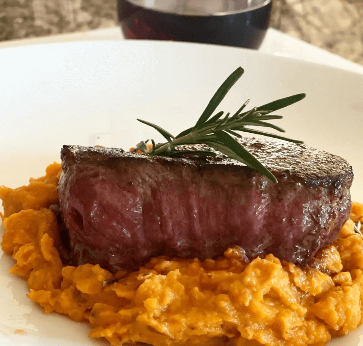 filet mignon with mashed sweet potatoes